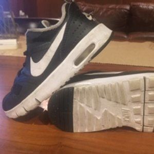 Boys Toddler Size 10 Nike